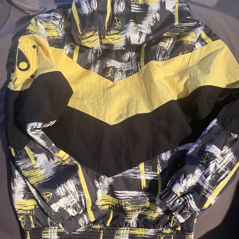 Moose Knuckles Rain Wind Jacket - Boys S EUC - Picture 4 of 4